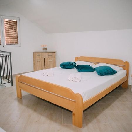 Lovely Apartment Moki Near The Center Kotor Bagian luar foto