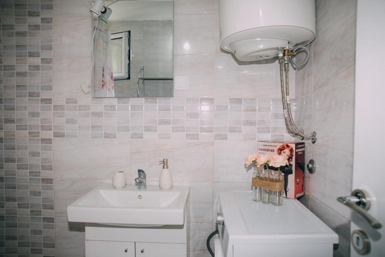 Lovely Apartment Moki Near The Center Kotor Bagian luar foto