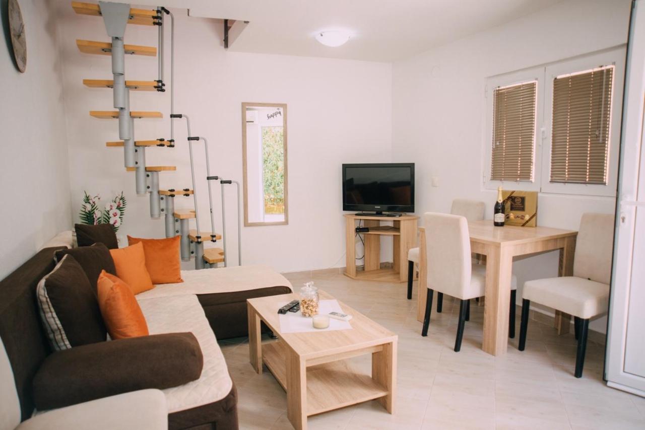 Lovely Apartment Moki Near The Center Kotor Bagian luar foto